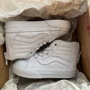 Baby 3C all white vans